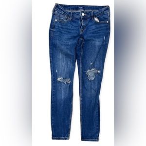 Ankle Distressed jeans